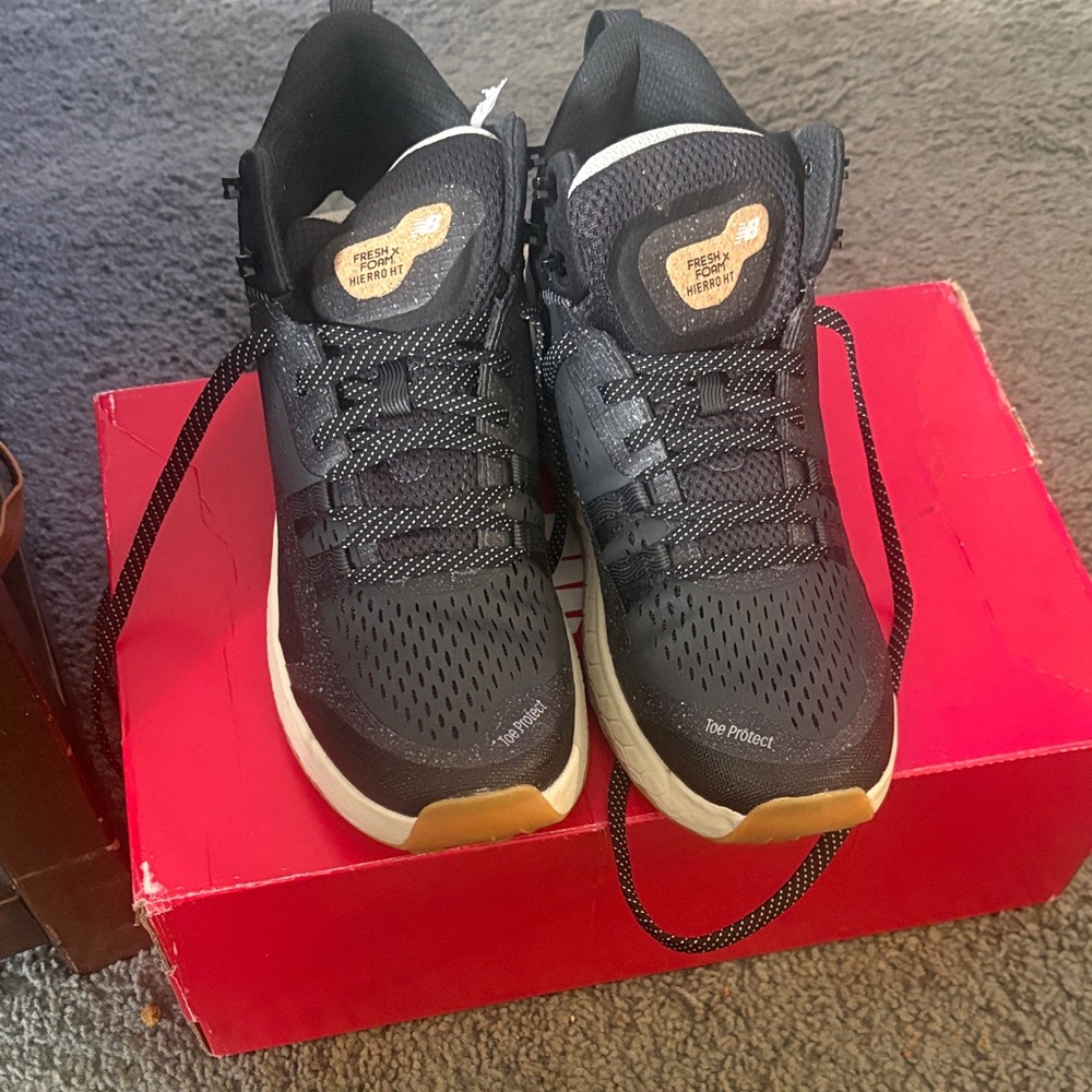 New Balance Black and White Athletic Shoes